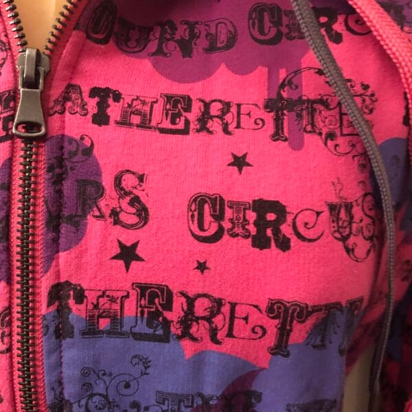 HEATHERETTE POP! Y2K Designer Pink Vintage Hoodie 🎪