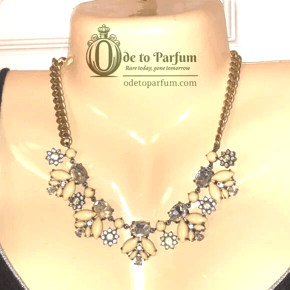 Necklace JUICY COUTURE Cream Rhinestone Gold
