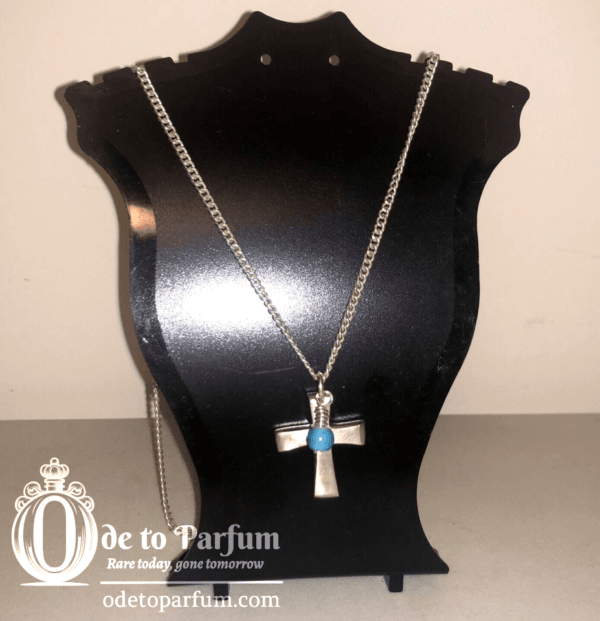 Cross Necklace Turquoise Silver Tone Pendand and Chain