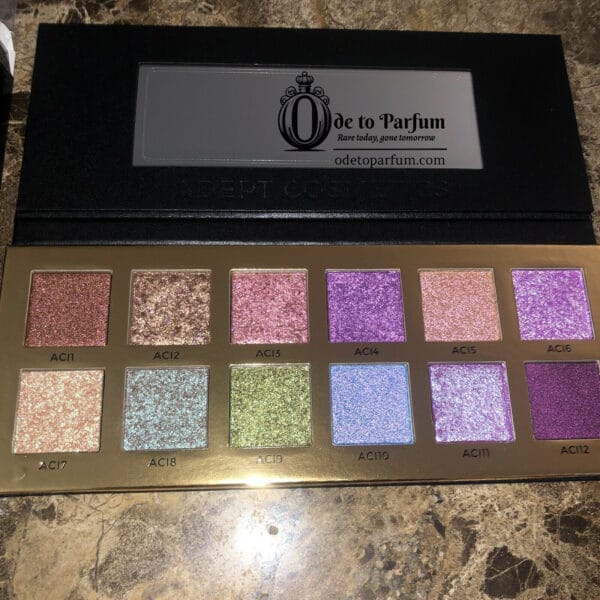 Multichrome Eyeshadow Palette Adept PLAIN JANE⚡RARE