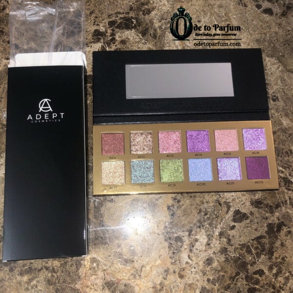 Multichrome Eyeshadow Palette Adept PLAIN JANE⚡RARE