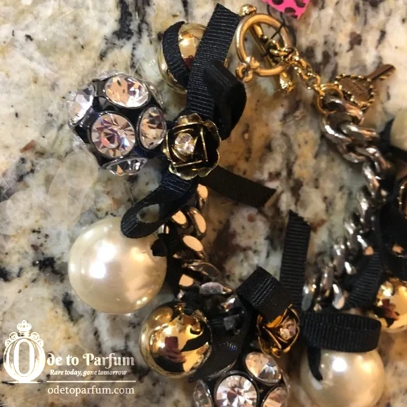 Winter Bracelet Pearls, Bows, Crystal Balls NWT