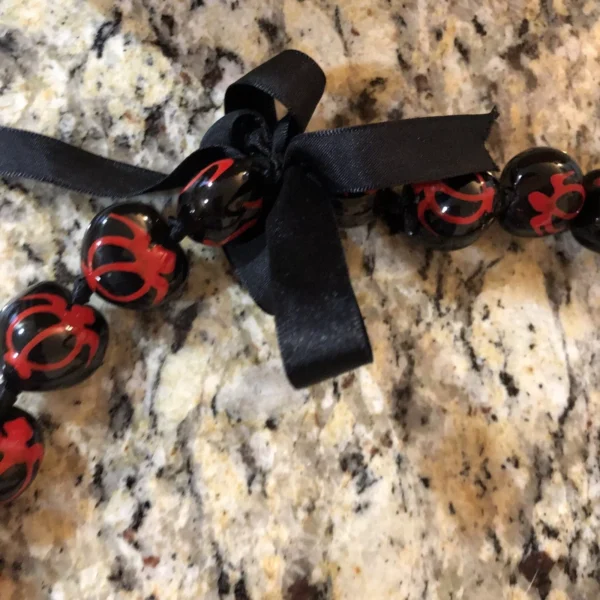 Black and Red Necklace Sea Turtle Candlenut