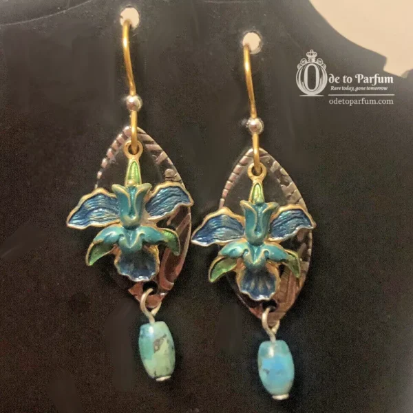 lily earrings