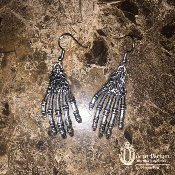 Gothic Jewelry ☠️ Skeleton Hand Earrings Bracelet Set