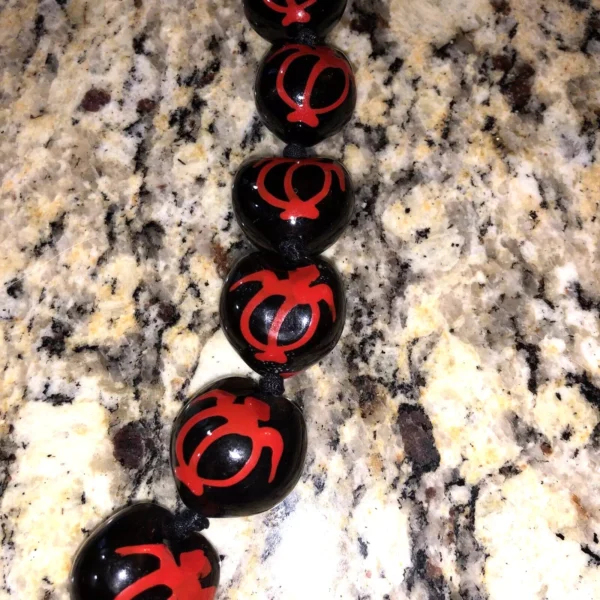 Black and Red Necklace Sea Turtle Candlenut