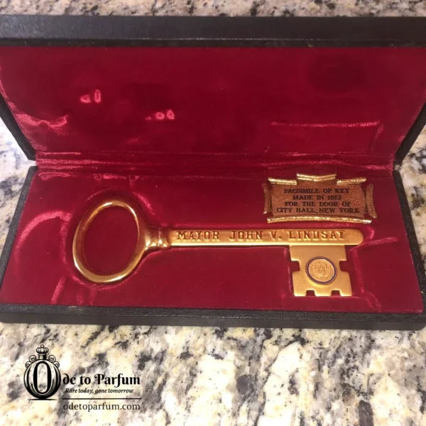 KEY TO THE CITY NYC Mayor John V Lindsay '71