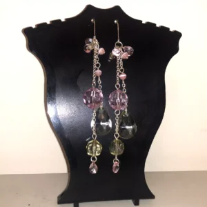 Light pink rhinestone earrings