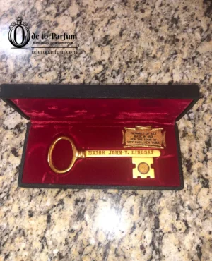 KEY TO THE CITY NYC Mayor John V Lindsay '71