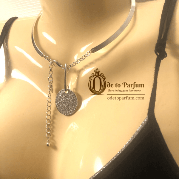 TRACI LYNN Jewelry Y-Drop Pavé Disc Choker