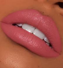 Kylie Cosmetics Lipstick FLIRTINI ~ Matte True Pink 👄*NEW*