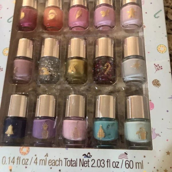 Nail Polish Set Simple Pleasures 15 Pieces Gift Set Variety