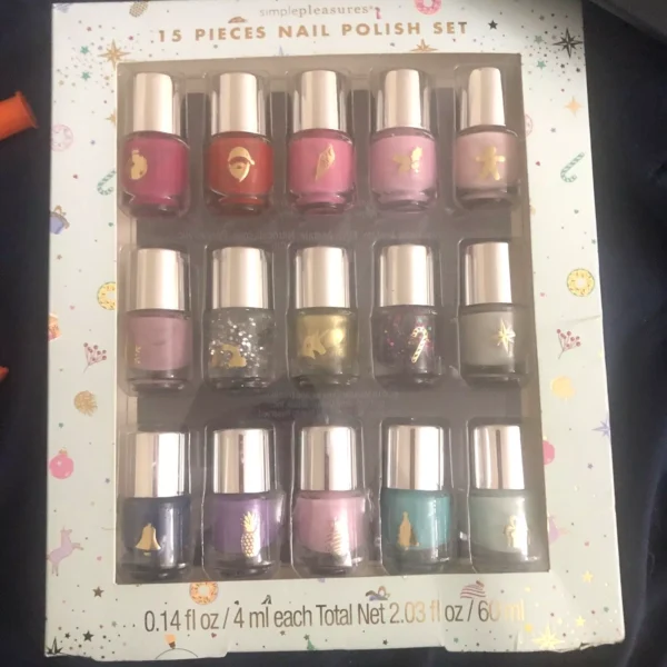 Nail Polish Set Simple Pleasures 15 Pieces Gift Set Variety