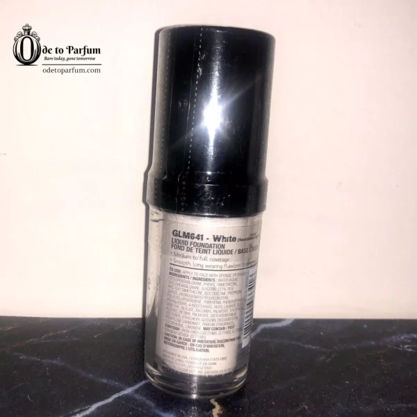 LA Girl White Foundation PRO COVERAGE Lightener