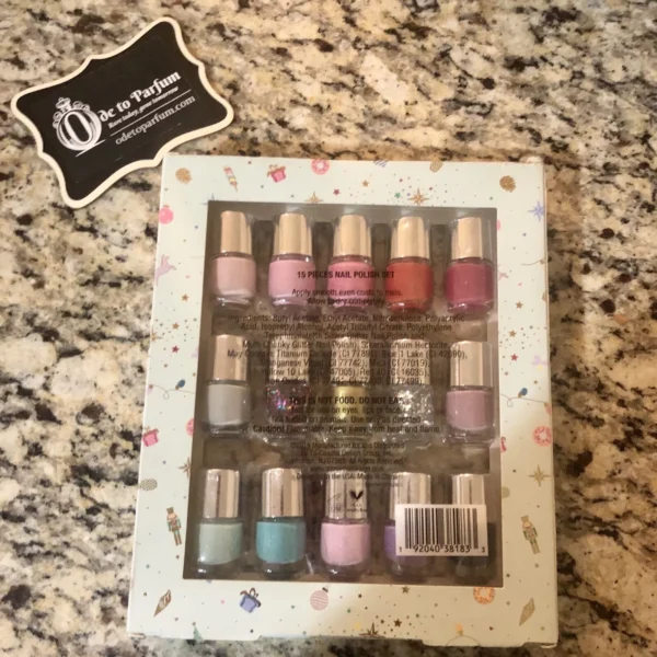 Nail Polish Set Simple Pleasures 15 Pieces Gift Set Variety