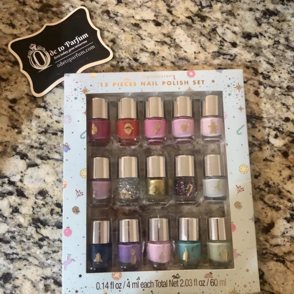 Nail Polish Set Simple Pleasures 15 Pieces Gift Set Variety