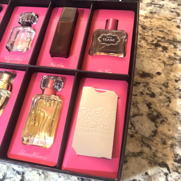Victoria’s Secret Gift Set GIVE ME LOVE Perfume VINTAGE