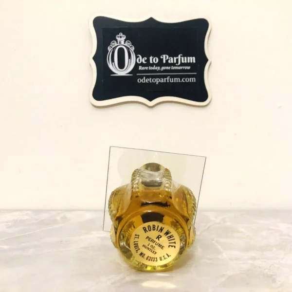 robin white perfume