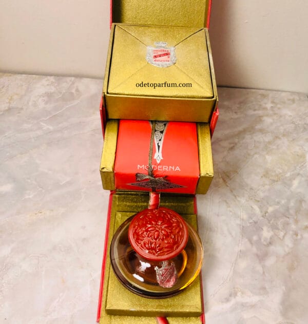 antique perfume gift set parfums le vion LA VIONETTE Christmas - top, zoomed out