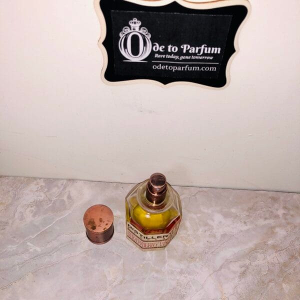 Distillery General Perfume 🍓STRAWBERRY VINE