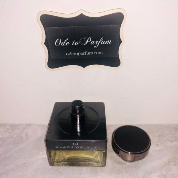 banana republic black walnut vintage eau de toilette for men with cap off, pictured from top banana republic black walnut vintage eau de toilette for men with cap off, pictured from top