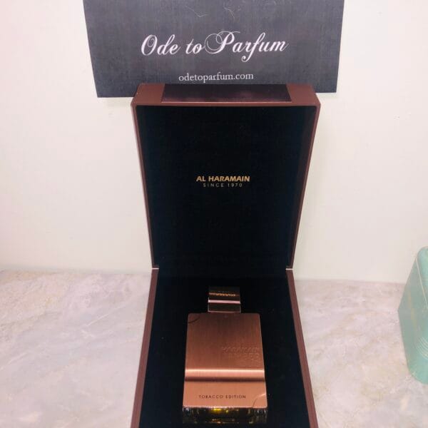 amber oud tobacco edition eau de parfum in velvet-lined box