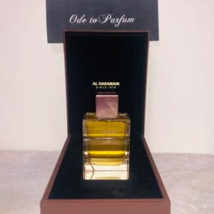 amber oud tobacco edition eau de parfum standing in velvet-lined box