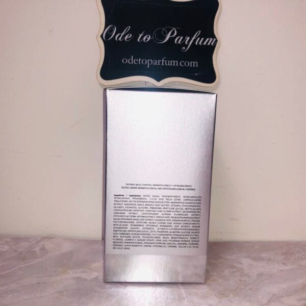 Natura Bissé Diamond Extreme Eye Cream back of box